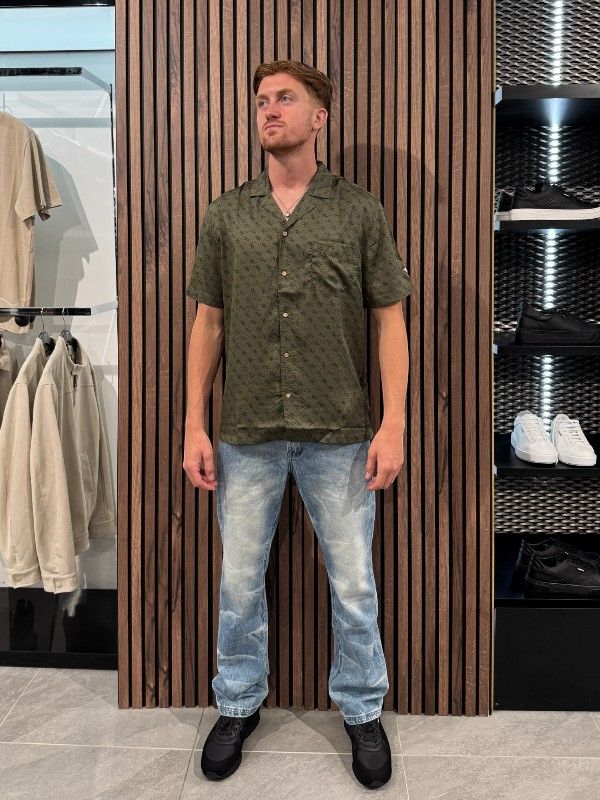 Guess - Ss Bowling Aop Shirt - Groen