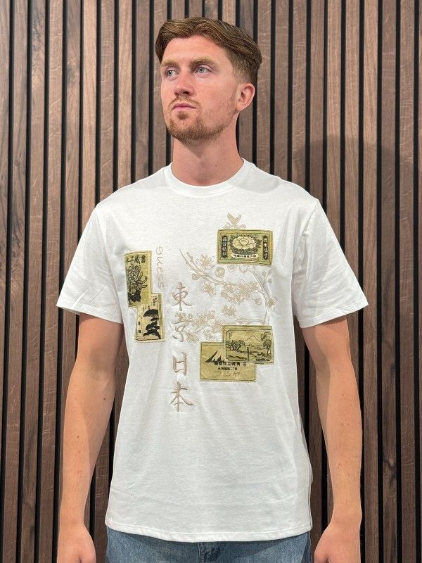 Guess - Ss Bsc Japanese Stamps Tee - Wit