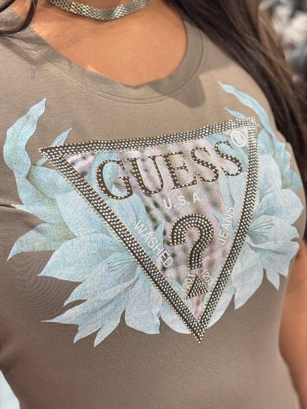 Guess - Ss Cn Flower Triangle Tee - Bruin