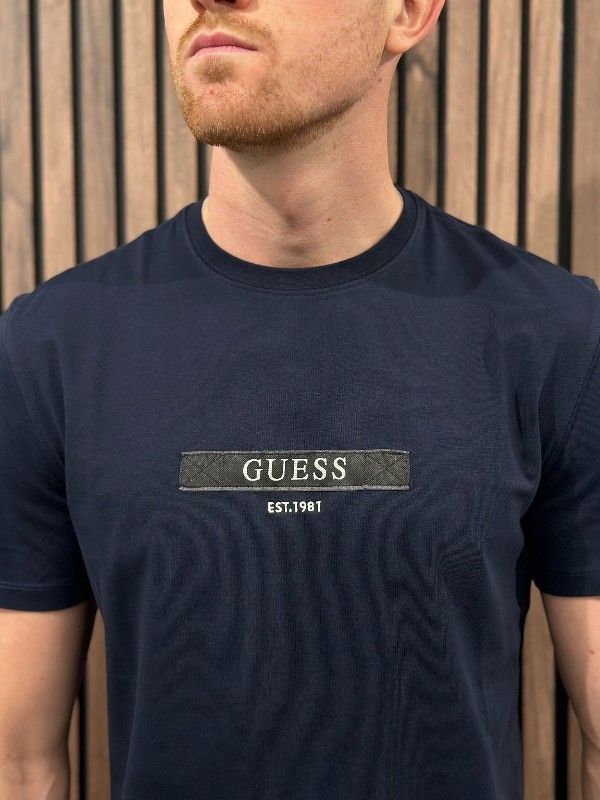 Guess - Ss Cn Logo Box Tee - Blauw