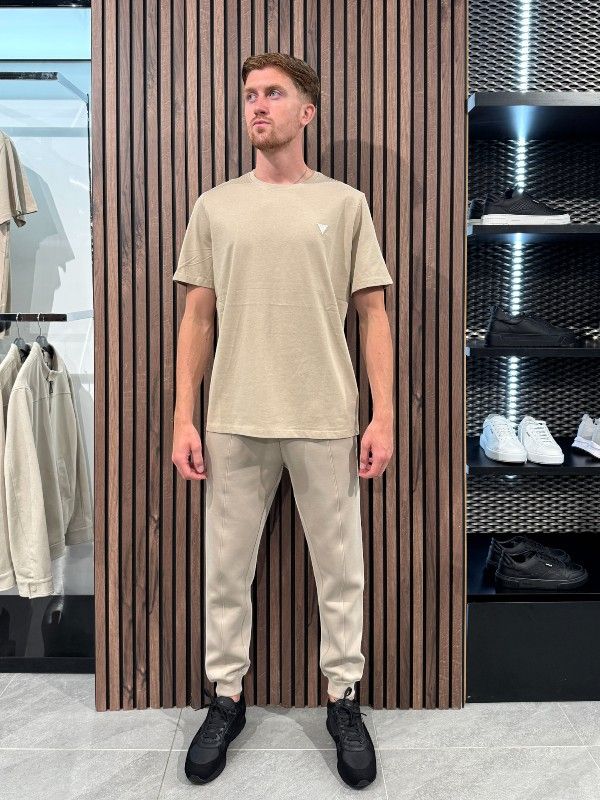 Guess - Ss Cn Patch Tee - Beige