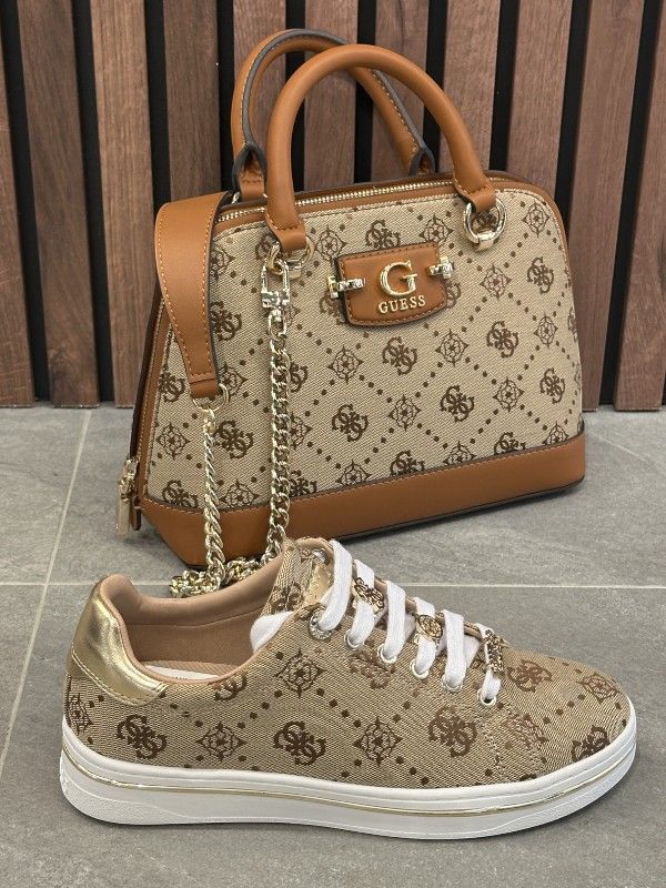 Guess - Stasey2 - Bruin