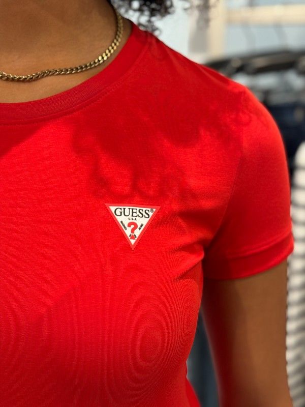 Guess - Triangle Tee - Rood