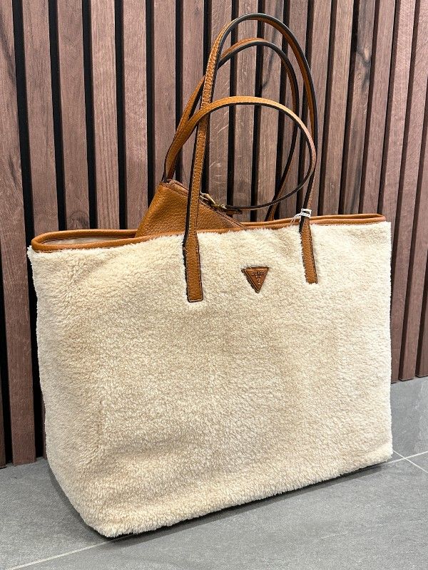 Guess - Victtoria Large 2 In 1 Tote - Beige