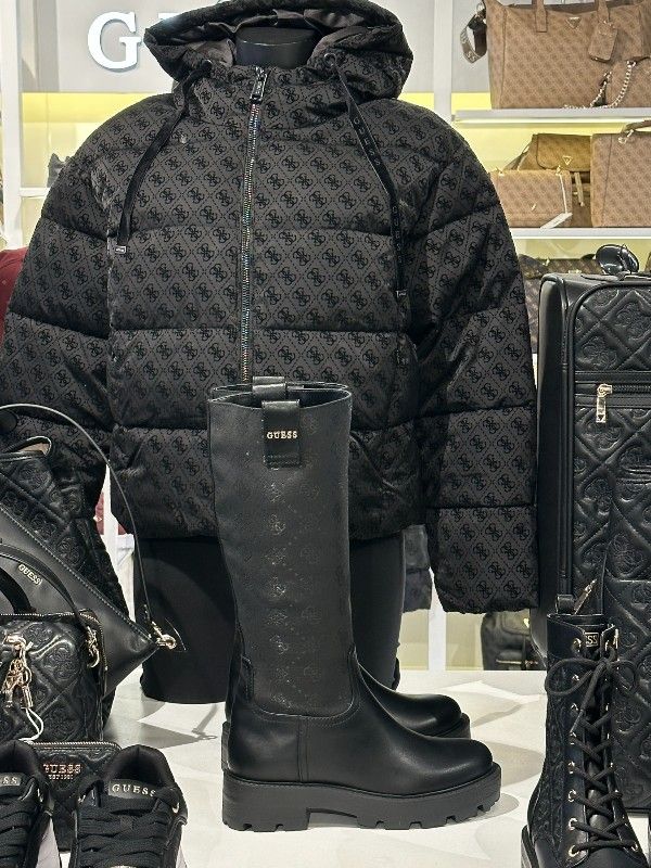 Guess - Yannis - Zwart