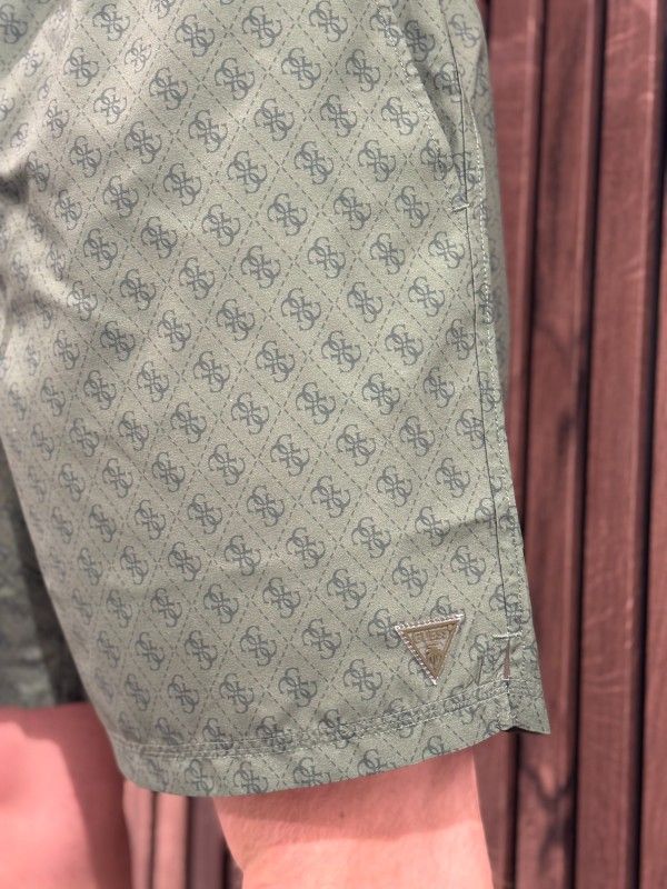 Guess - Swimtrunk Medium Embossed Logo - Groen
