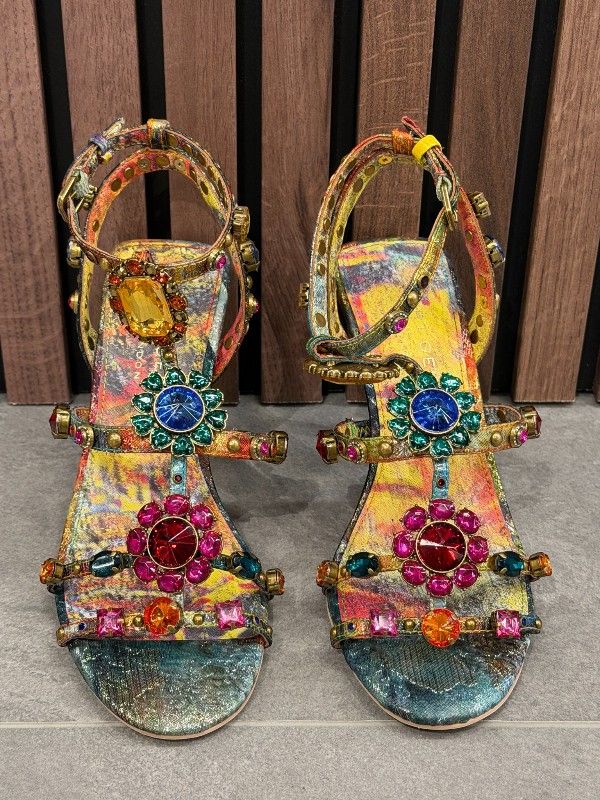 Kurt Geiger - Jewel Gladiator Sandal - Goud