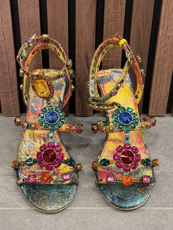 Kurt Geiger - Jewel Gladiator Sandal - Goud