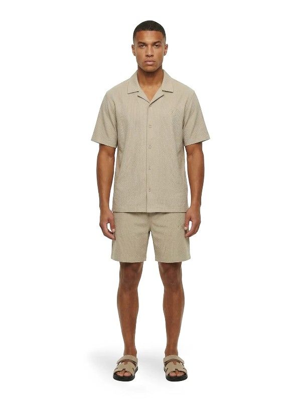 Malelions - Men Emblem Seersucker Shorts - Beige