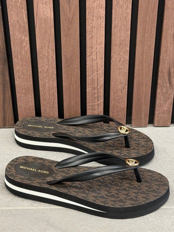 Michael Kors - Posie Flip Flop - Bruin