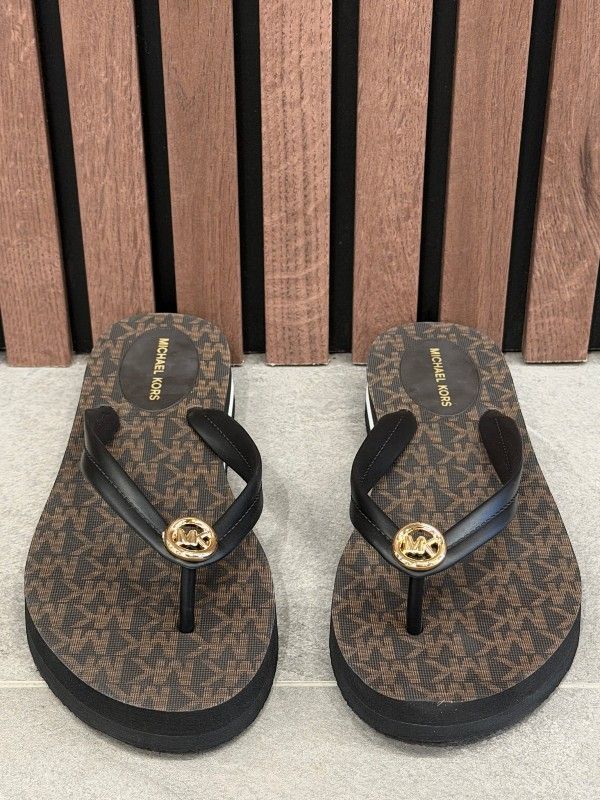 Michael Kors - Posie Flip Flop - Bruin