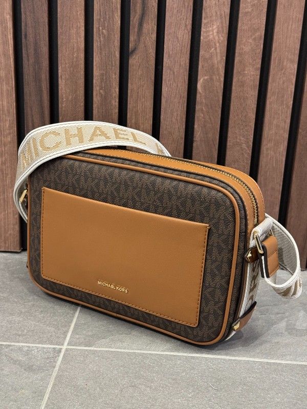 Michael Kors - Lg Ew Pckt Xbody - Bruin