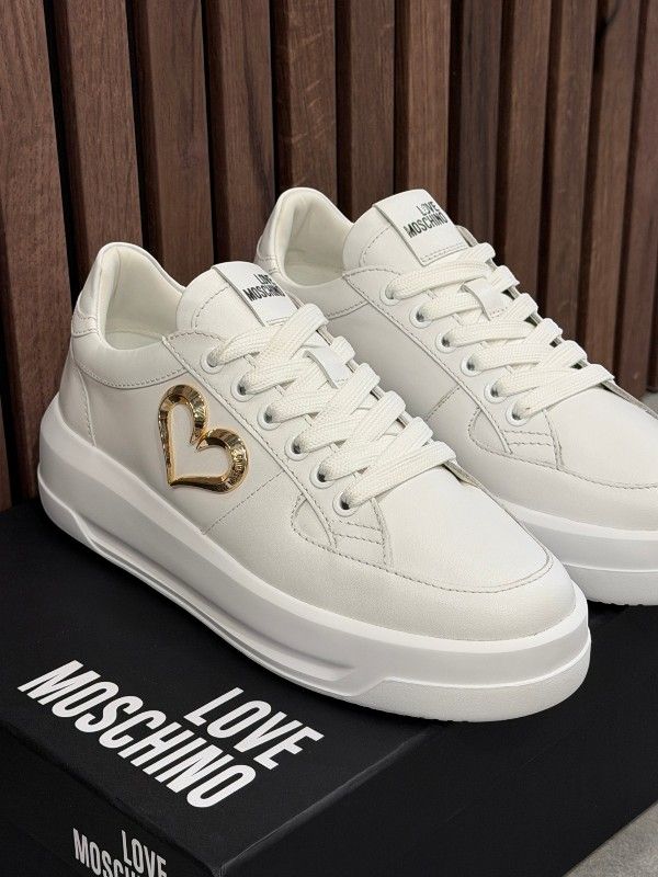 Moschino - Sneakers - Wit