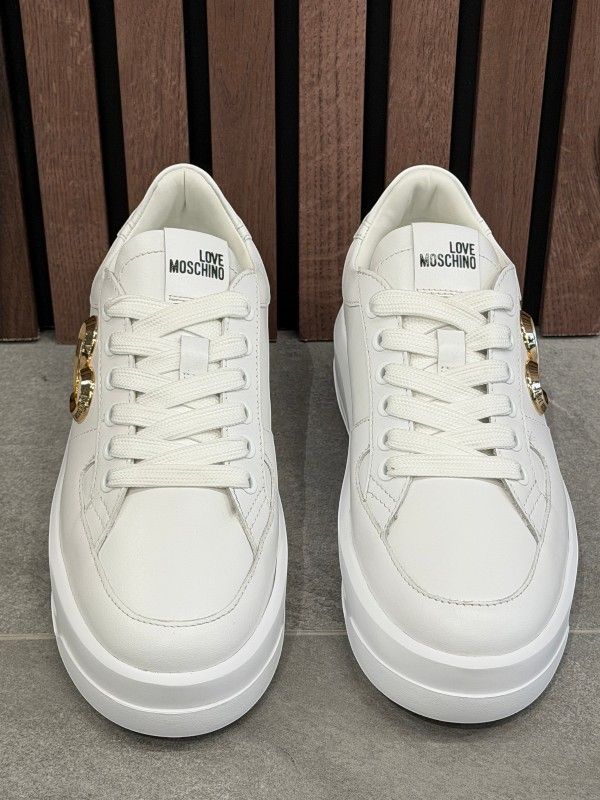 Moschino - Sneakers - Wit