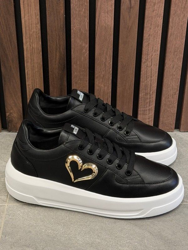 Moschino - Sneakers - Zwart