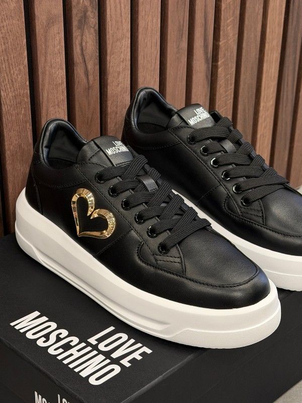 Moschino - Sneakers - Zwart