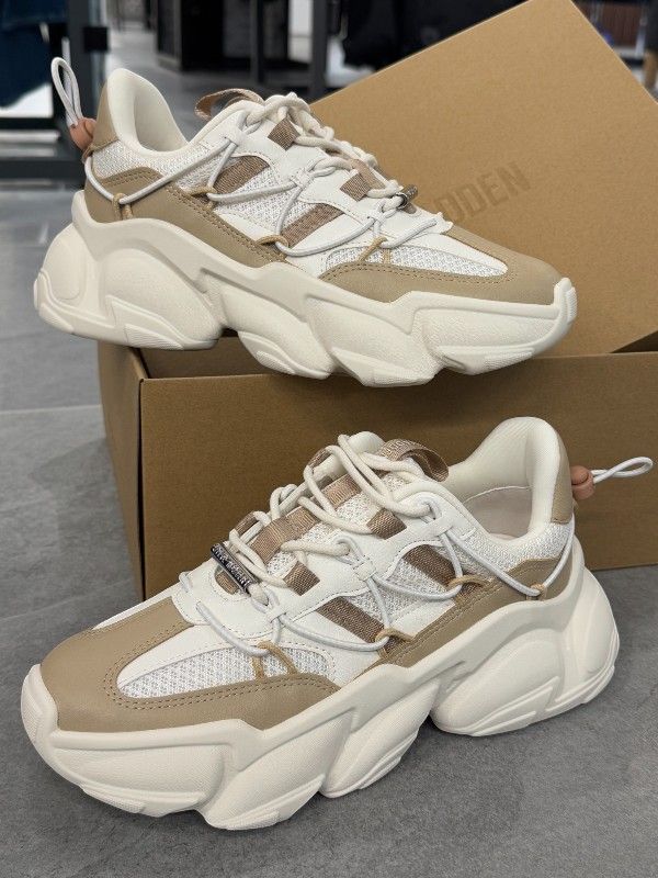 Steve Madden - Spectator Sneakers - Beige