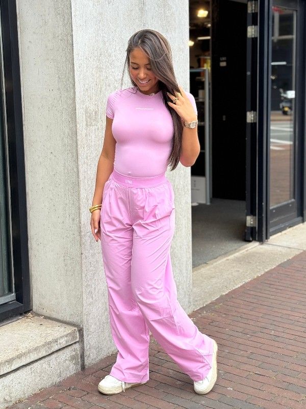 Unique The Label - Giselle Short Sleeve - Bubblegum