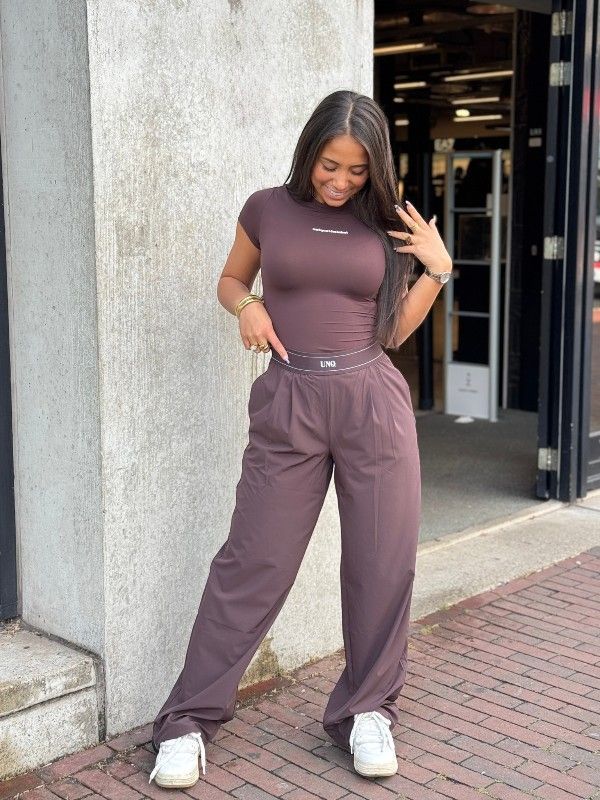 Unique The Label - Giselle Short Sleeve - Cacao