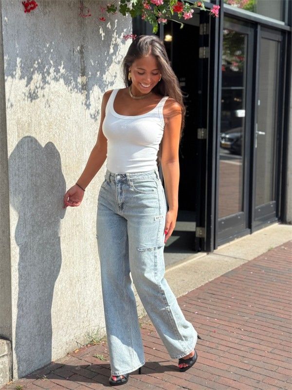 Unique The Label - June Wide Leg Jeans - Blauw
