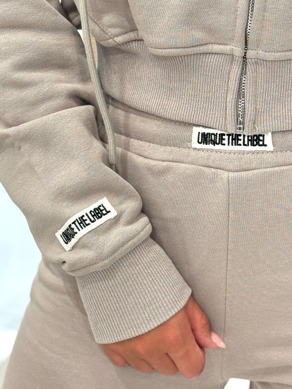 Unique The Label - Molly Vest Tracksuit Vest - Mocha