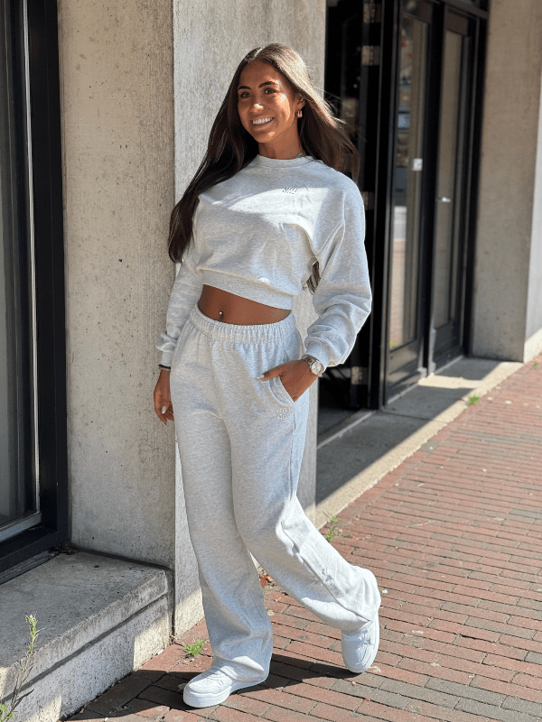 Unique The Label - Peggy Cropped Sweater - Light Grey
