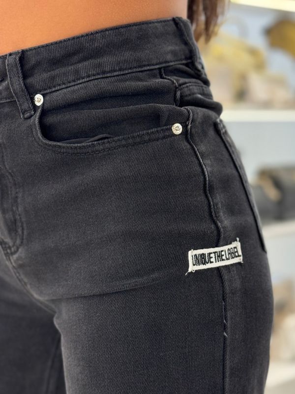 Unique The Label - June Wide Leg Jeans - Zwart