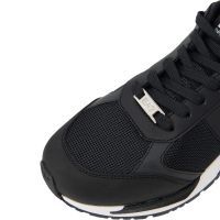 Armani EA7 - Sneakers - Zwart
