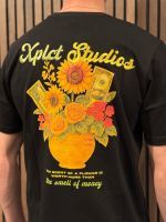 Explicit - Flowers Tee - Zwart