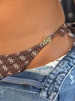 Guess - 4G String Brief Bikini Broekje - Bruin