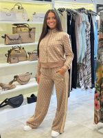 Guess Active - 4G Allover Jacquard Long Pants - Beige