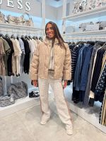 Guess Active - 4G Boxy Puffer Jacket - Beige