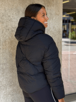 Guess Active - Fausta Puffy Jacket - Zwart