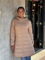 Guess Active - New Aleta Long Puffer Jacket - Beige