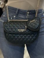 Guess - Atabey Convertible Xbody Flap - Zwart