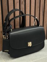 Guess - Audrey Convertible Xbody Flap - Zwart