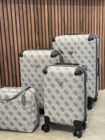Guess - Berta 18 In 8-Wheeler - Blauw