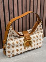 Guess - Camden Shoulder Bag - Bruin