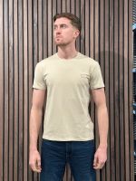 Guess - Cn Ss Core Tee - Beige