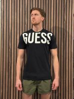 Guess - Cn Ss Ultra Logo T-shirt - Zwart