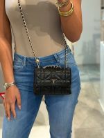 Guess - Edita Mini Cnvrtble Xbdy Flap - Zwart
