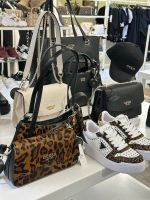 Guess - Domitilla Shoulder Bag - Bruin