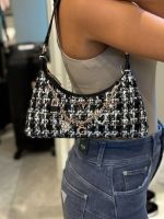 Guess - Everlee Top Zip Shoulder Bag - Zwart
