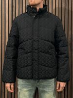 Guess - G Chain Puffa Jacket - Zwart