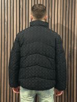 Guess - G Chain Puffa Jacket - Zwart