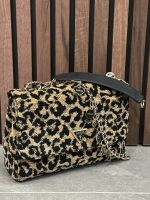 Guess - Giully II 2 Comp Cnvrtble Flap - Bruin
