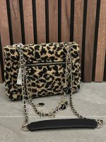 Guess - Giully II 2 Comp Cnvrtble Flap - Bruin