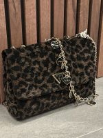 Guess - Giully II 2 Comp Cnvrtble Flap - Zwart