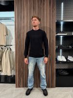 Guess - Harrison Cn Ls Stitch Logo Swt - Zwart