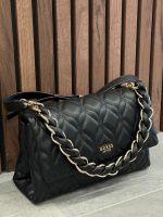 Guess - Maxine Flap Crossbody - Zwart
